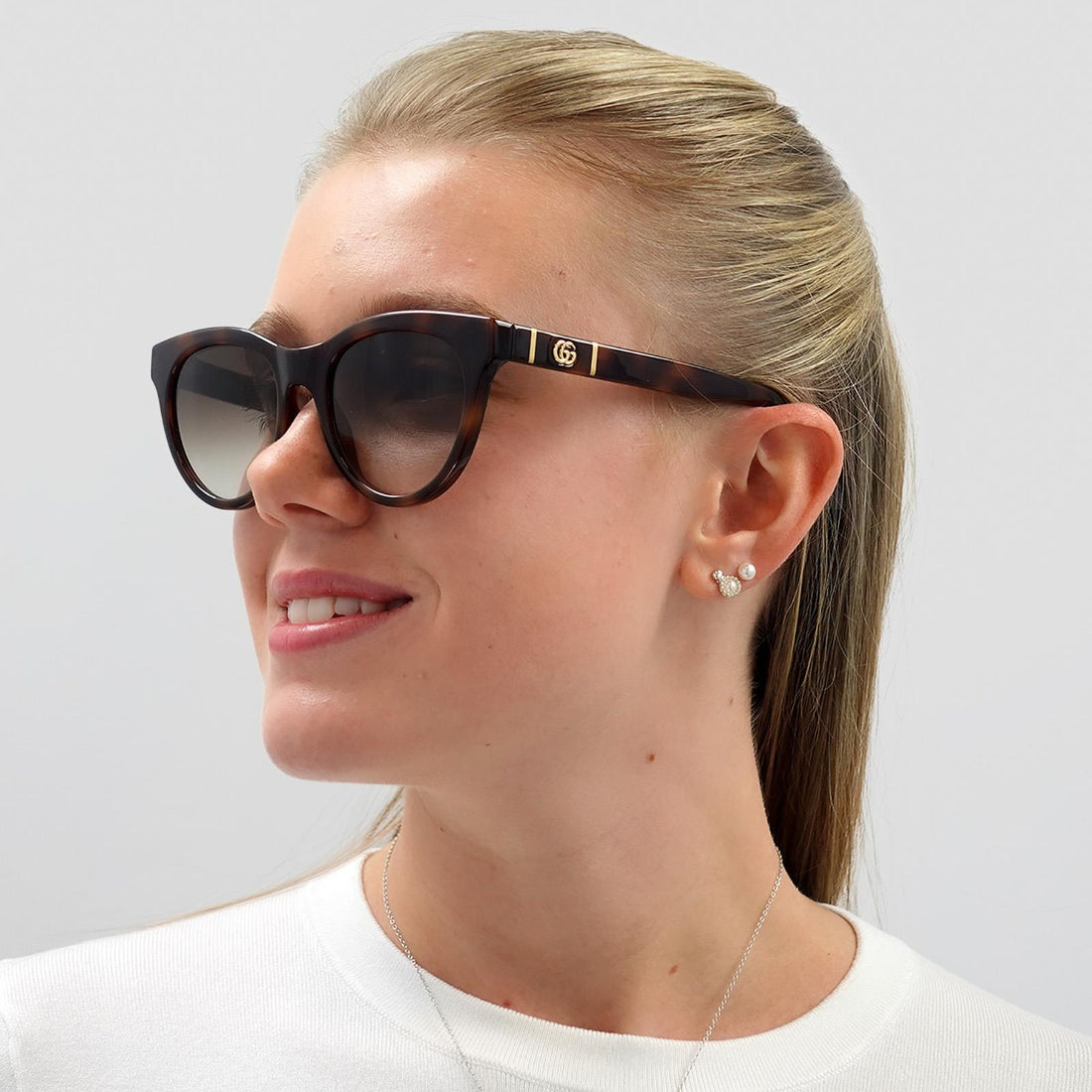 Gucci gradient outlet cat eye sunglasses