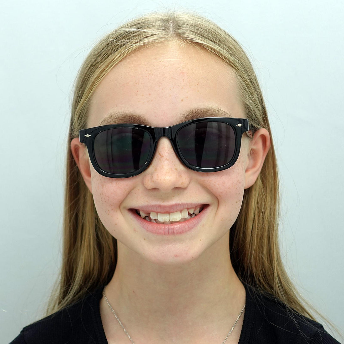 Smarty Sunglasses X2054 C Black Grey