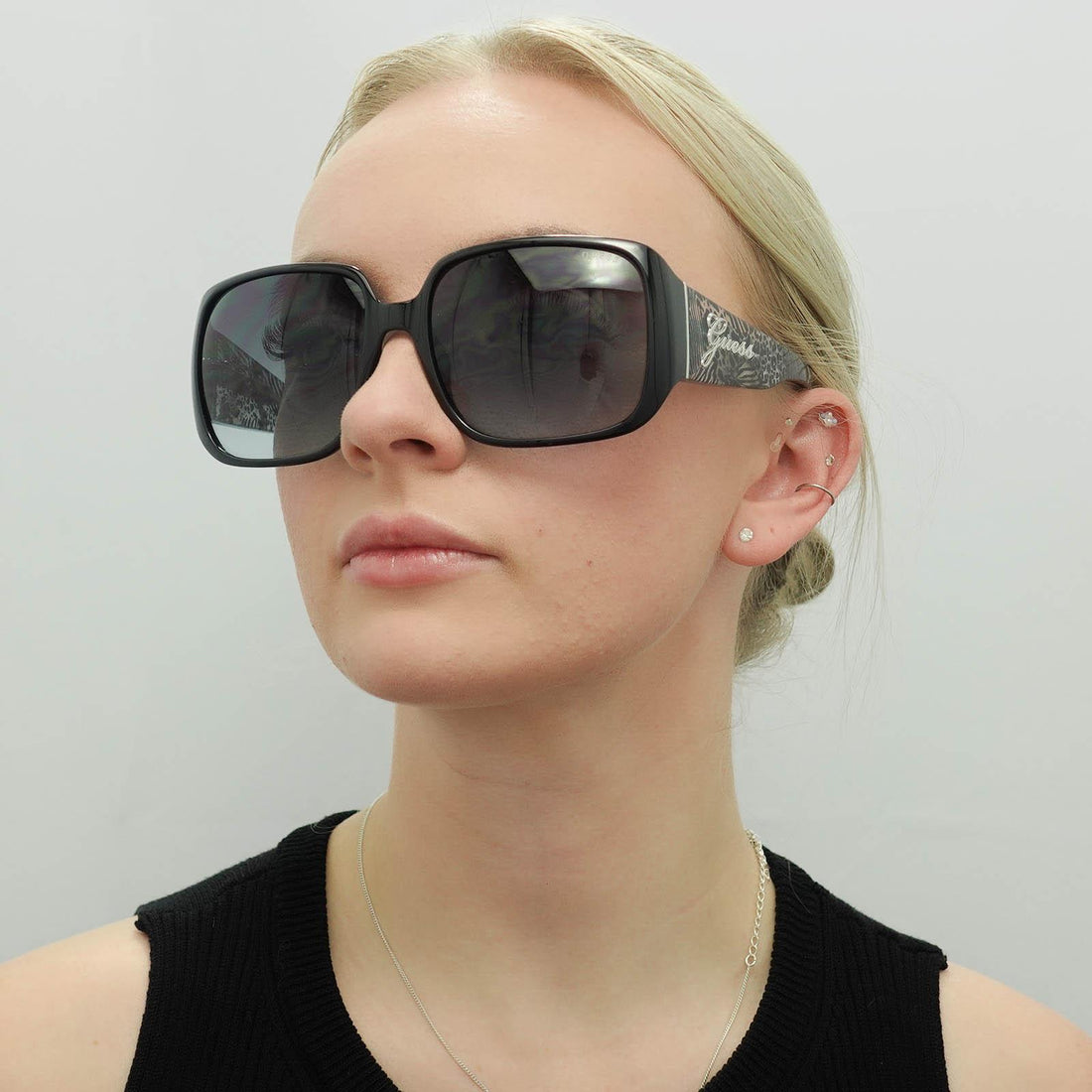 Guess Sunglasses GU7682 01B Shiny Black Smoke Grey Gradient