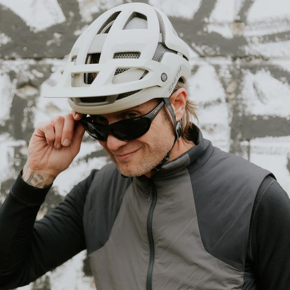 smith forefront bike helmet white medium 2 MIPS Mountain SALE The Path Bike Shop Smith Optics Forefront 3 Mips Smith Optics Forefront 3 Mountain