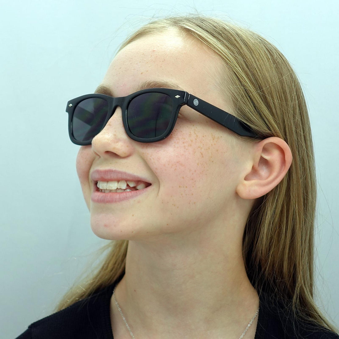 Smarty Sunglasses X2054 C Black Grey