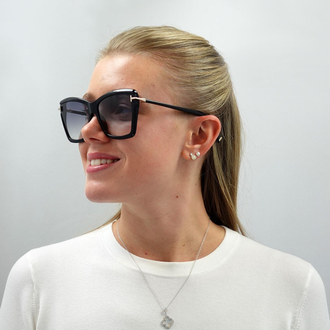 Tom Ford Sunglasses Leah FT0849 01B Shiny Black Smoke Gradient