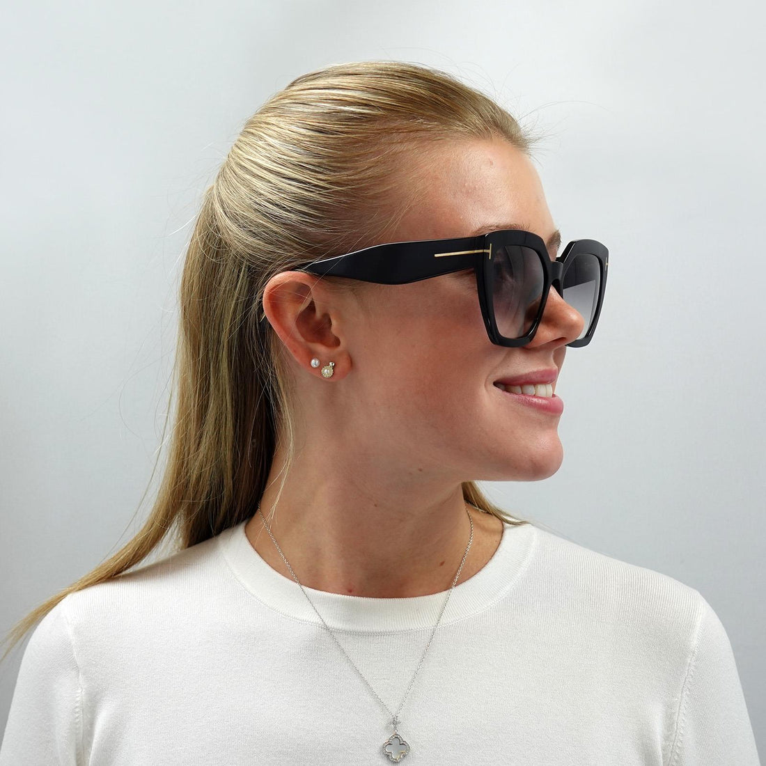 Tom Ford Sunglasses FT0939 Phoebe 01B Shiny Black Smoke Gradient